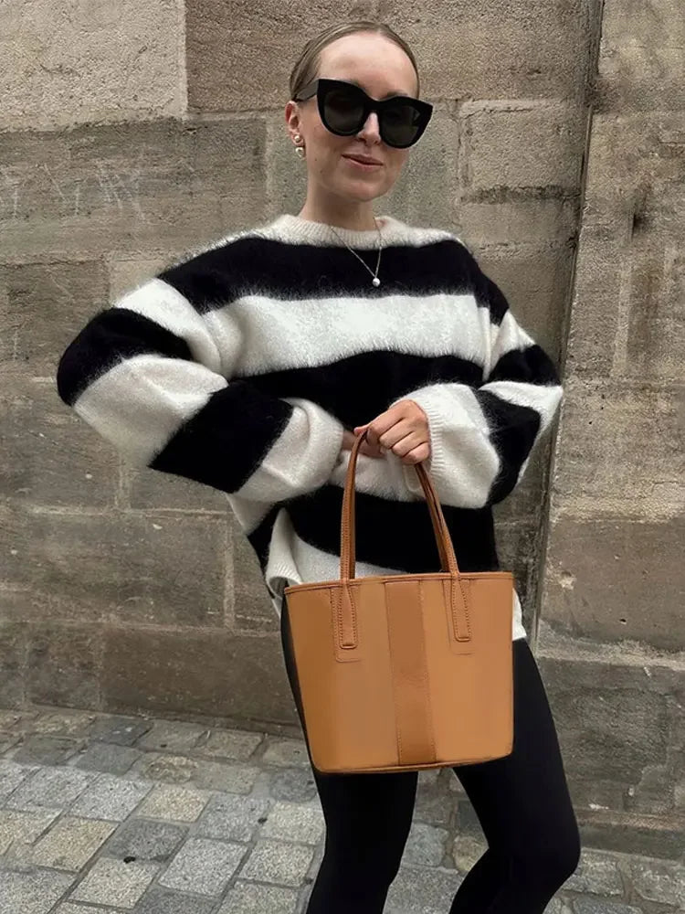 Black White Stripes Loose Casual Round Neck Warm Pullover Sweater